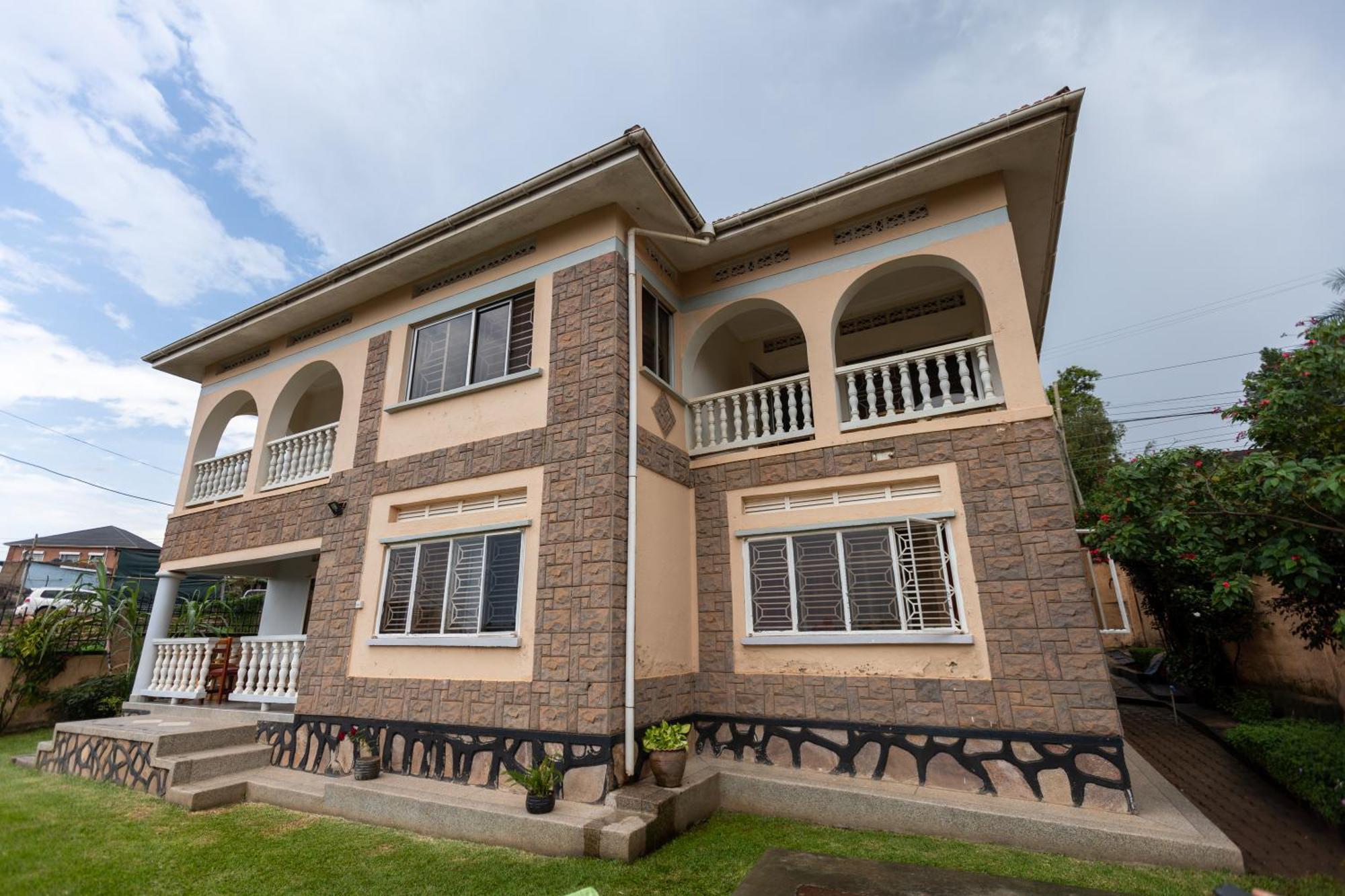 Luxury Acacia Villa With Kampala'S Best View Exterior photo
