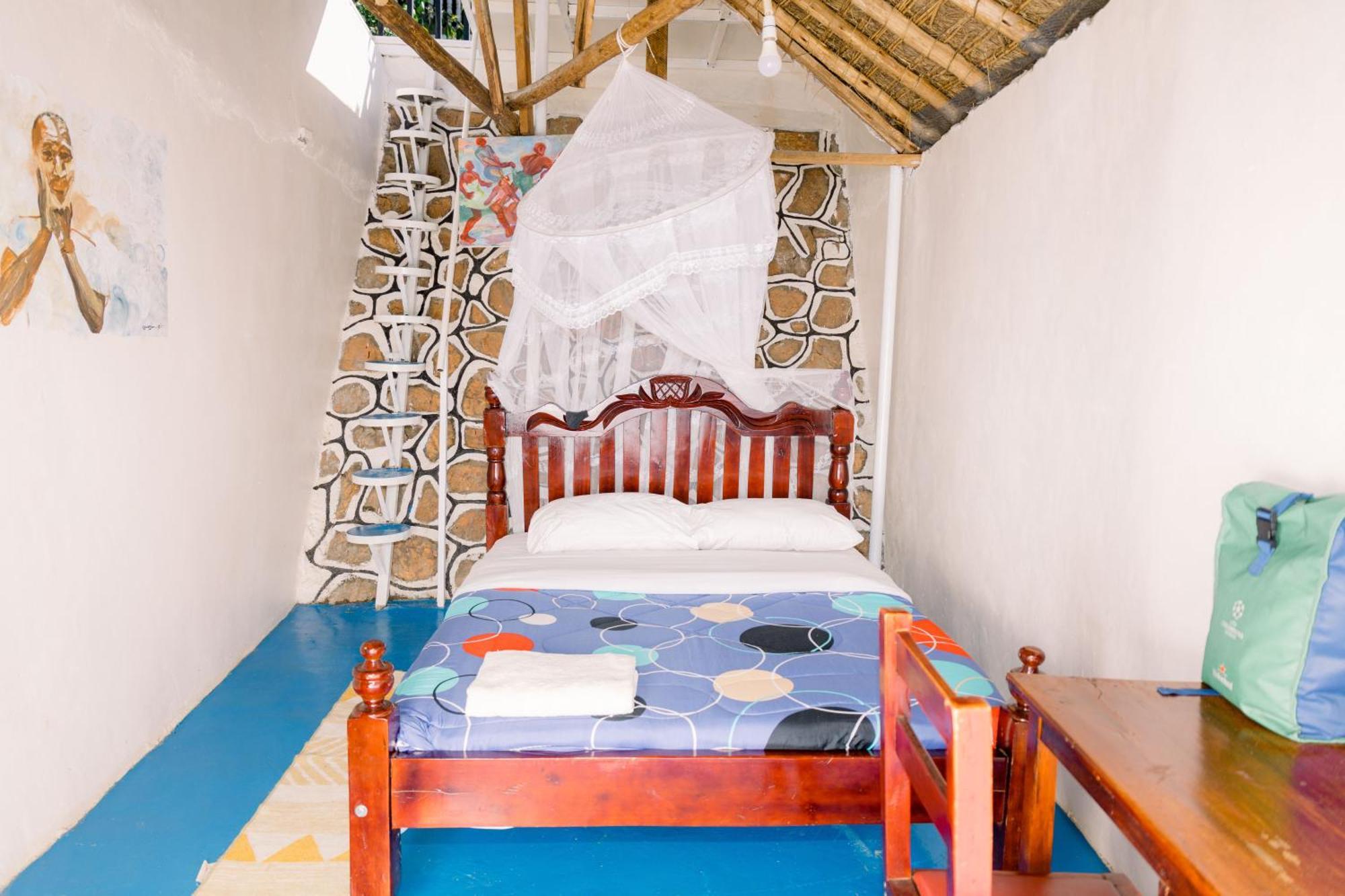 Luxury Acacia Villa With Kampala'S Best View Room photo